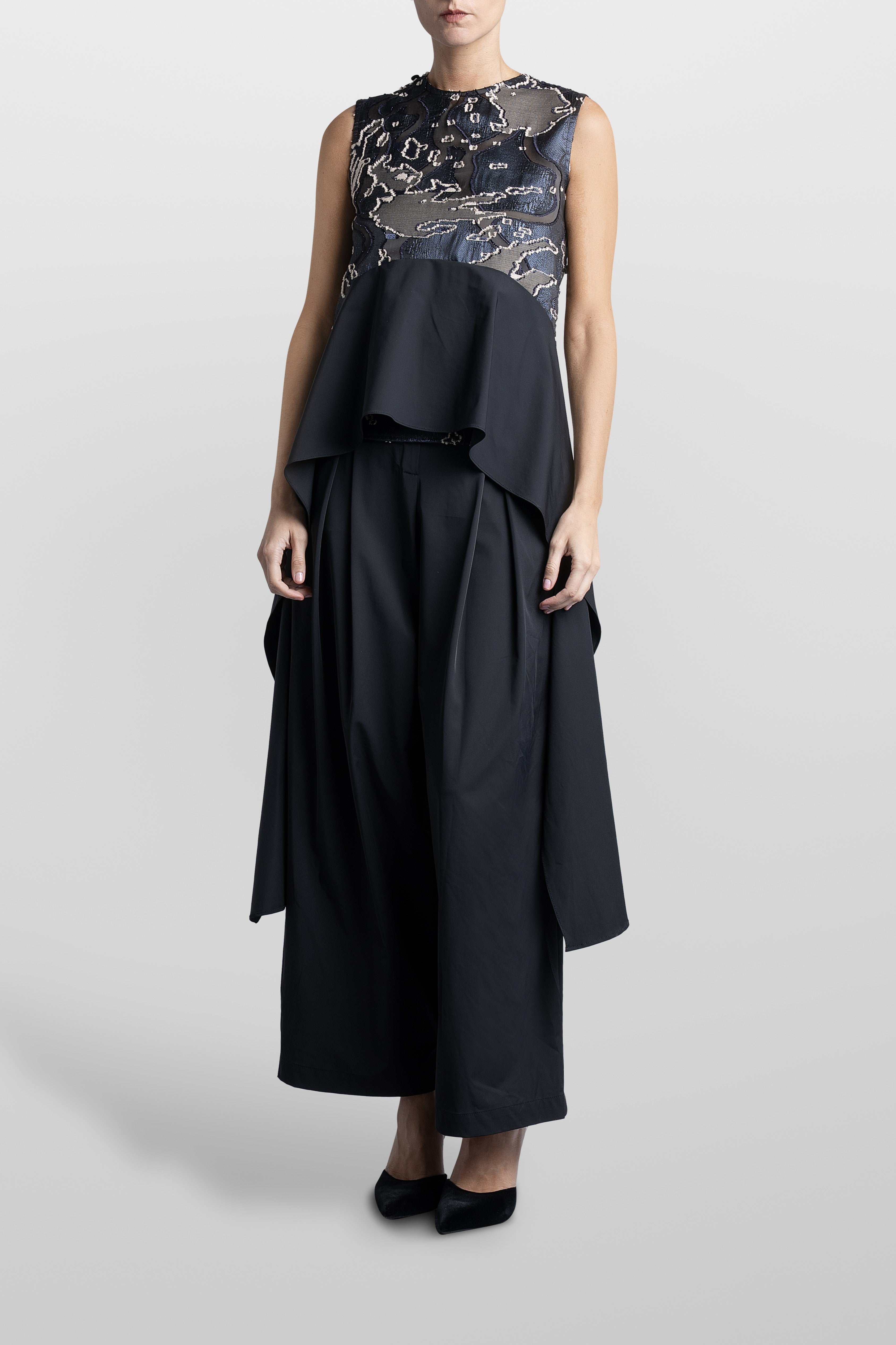 JACQUARD ASYMMETRICAL VOLANT TOP