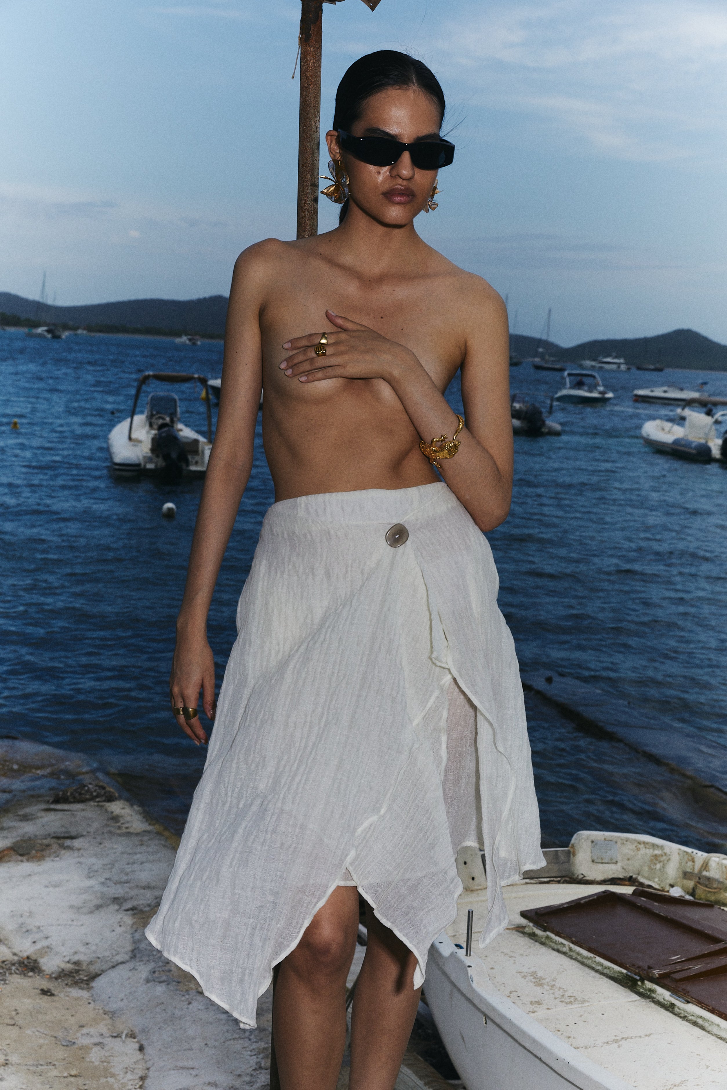 ORGANZA ASYMMETRICAL SKIRT